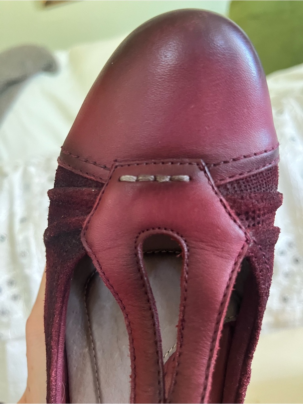 Earth Women's Burgundy Leather and Fabric T-Strap Heels. Size 9 1/2 - Picture 3 of 11